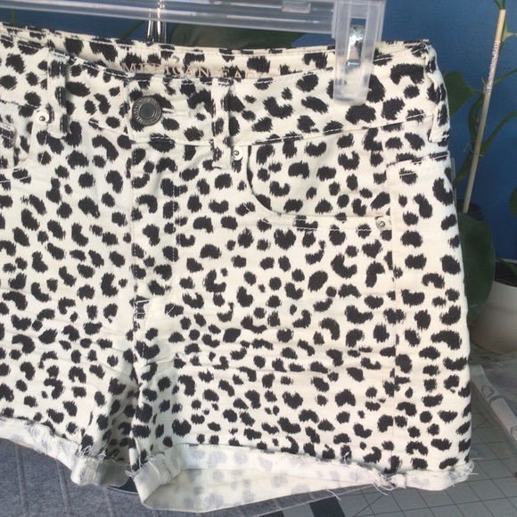 American Eagle Animal Print Shorts - Picture 3 of 10